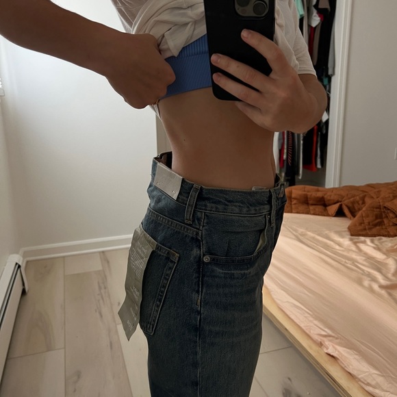 Everlane The ’90s Cheeky® Jean - Picture 2 of 6